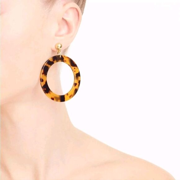 Jcrew oversized tortoise hoops earrings authentic jcrew not factory - Picture 1 of 4